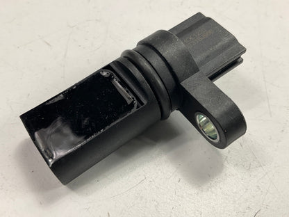 NEW UNBOXED Aftermarket 2CAM0031 Engine Camshaft Cam Position Sensor