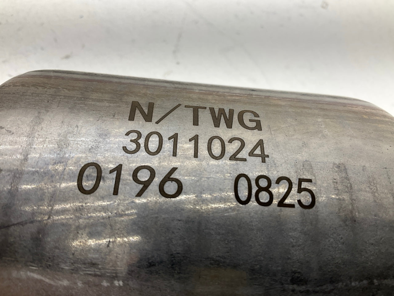 NEW UNBOXED BLUEFLOW 3011024 Catalytic Converter