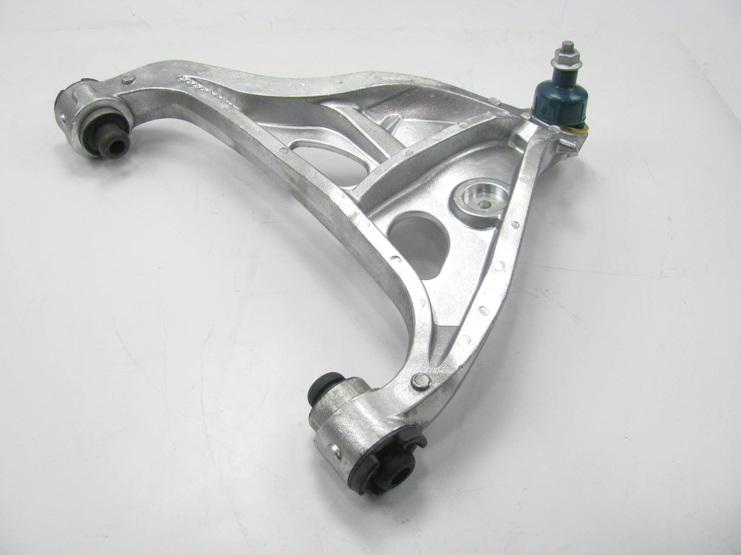 NEW - OUT OF BOX 30408 Suspension Control Arm And Ball Joint - Front Left Lower