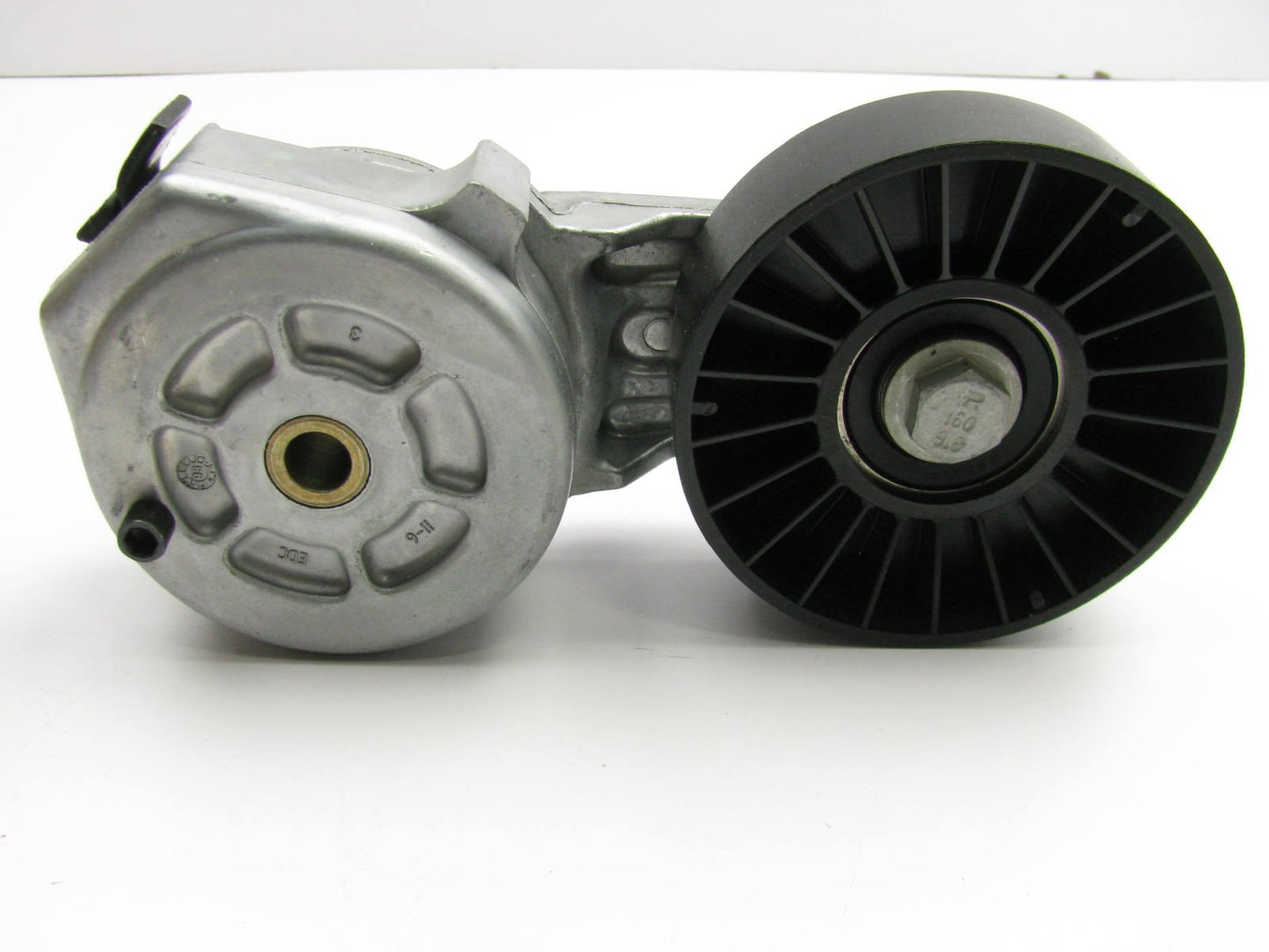 NEW - OUT OF BOX - 305203 Engine Belt Tensioner Assembly
