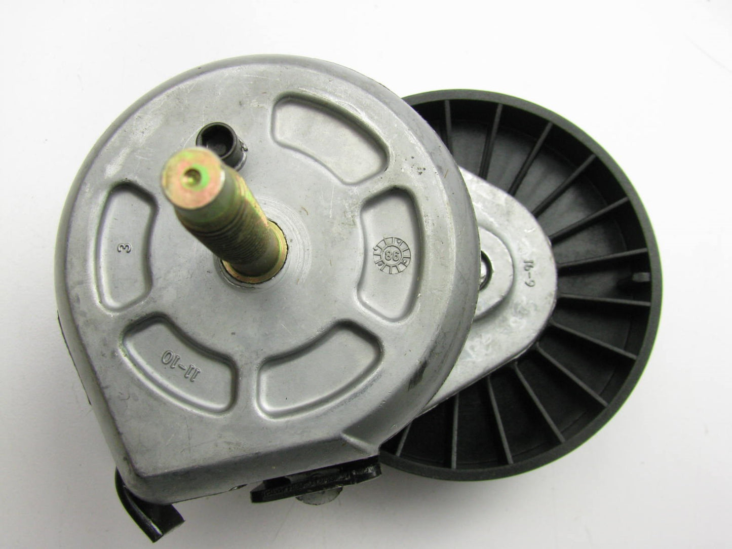 NEW - OUT OF BOX - 305209 Serpentine Belt Tensioner Assembly