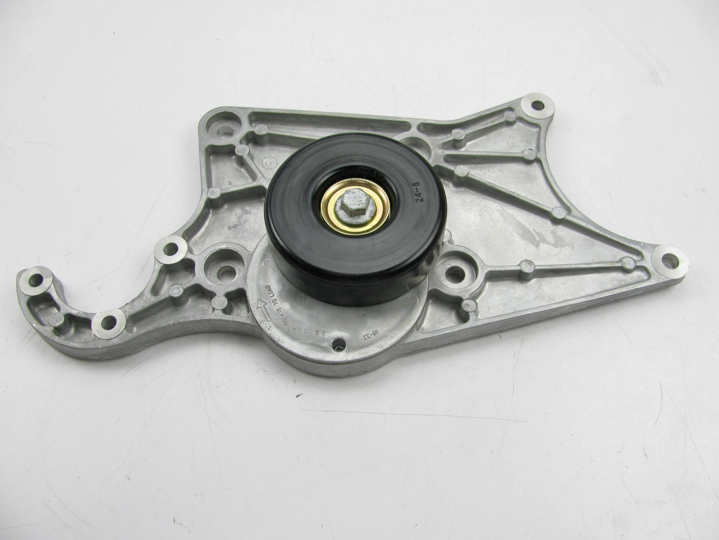 NEW - OUT OF BOX 305226 Drive Belt Tensioner