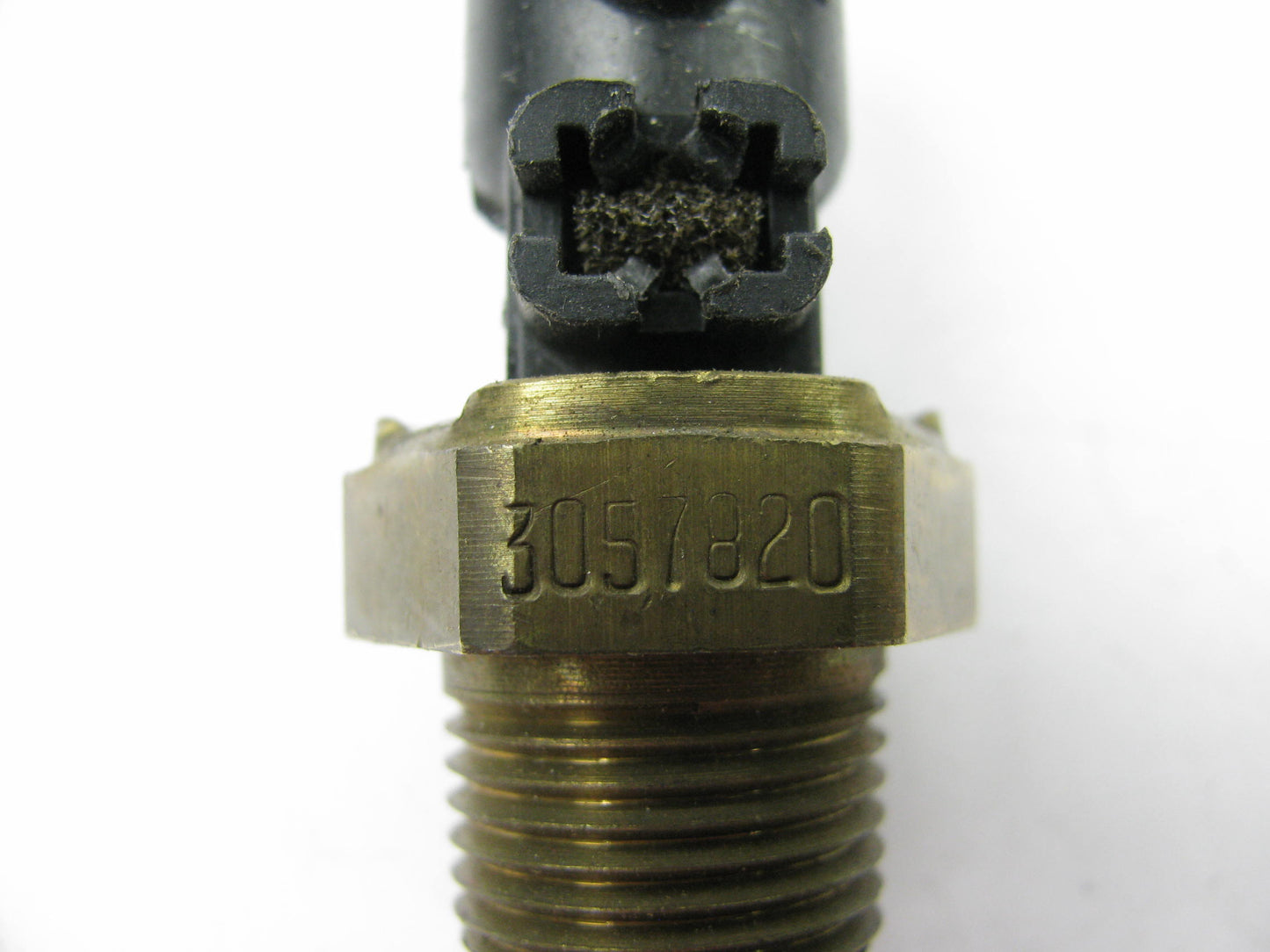 NEW OUT OF BOX - 3057820 Ported Vacuum Switch