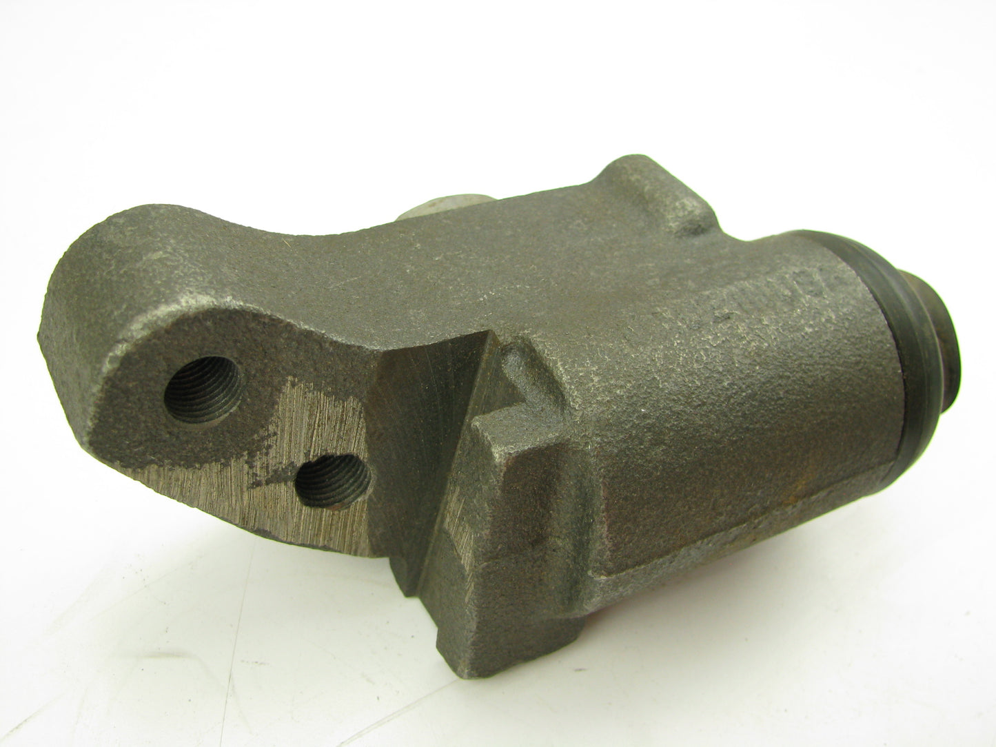 NEW - Out Of Box 30588 Drum Brake Wheel Cylinder - Front Left Lower