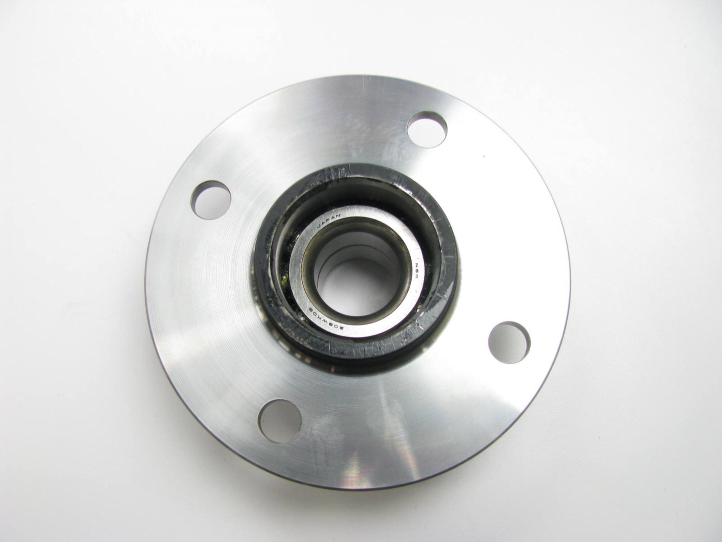 NEW - OUT OF BOX - NSK 30BWK06 REAR Wheel Bearing & Hub