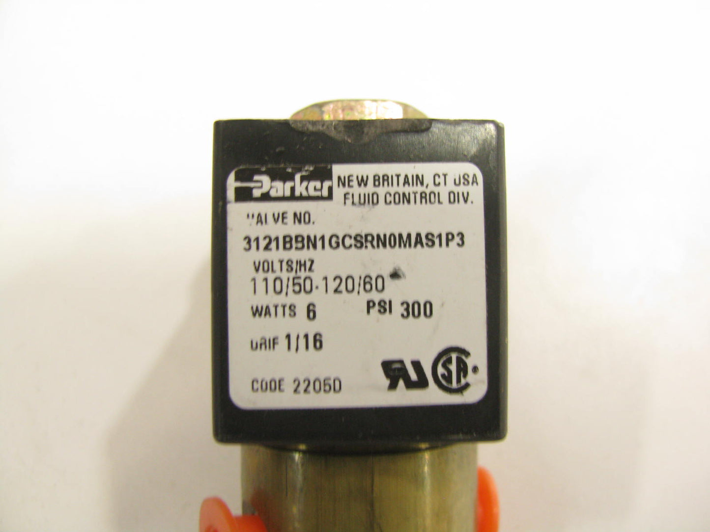 NEW OUT OF BOX Parker Skinner Solenoid Valve Volt 100/50 120/60 6 Watts PSI 300