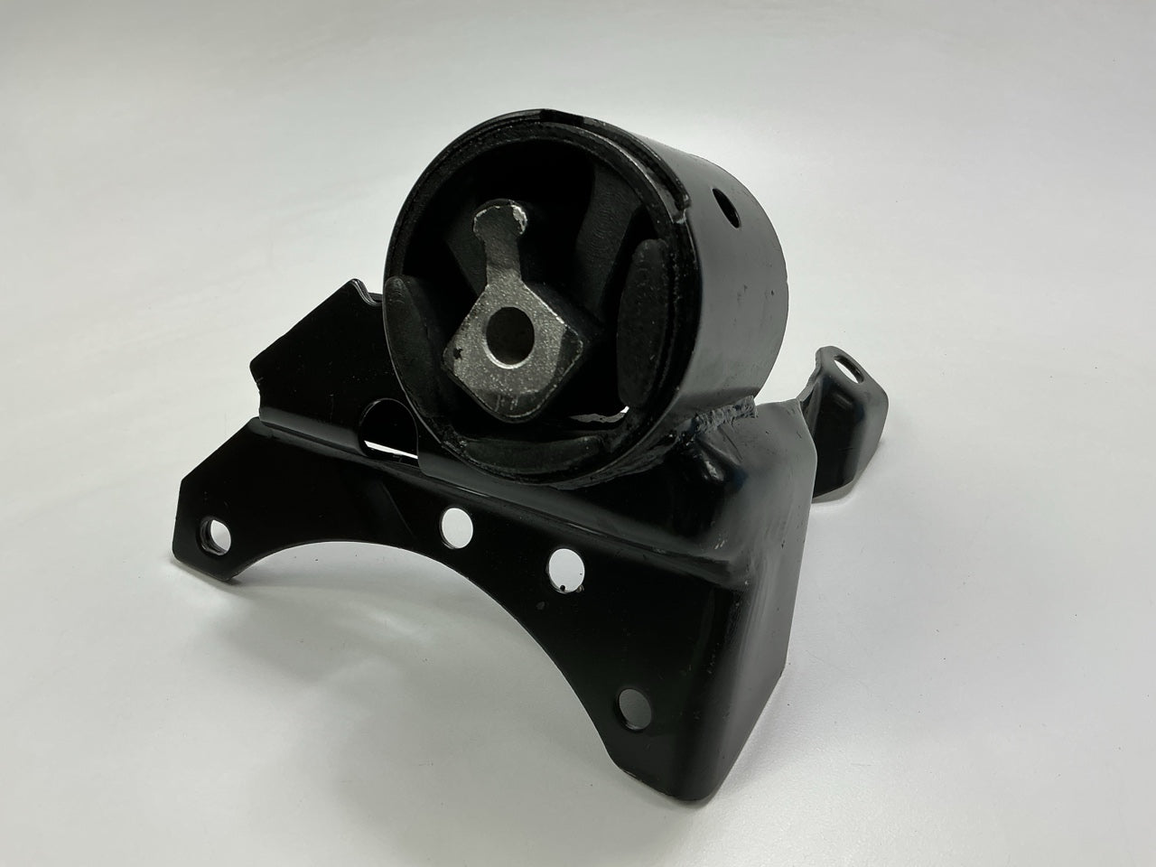 NEW 3124 Transmission Mount For 2002-2005 Dodge Neon 2.0L