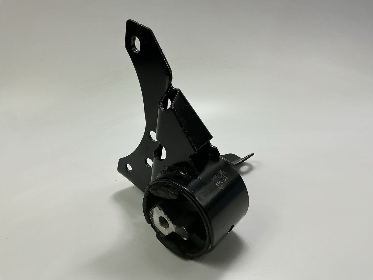 NEW 3124 Transmission Mount For 2002-2005 Dodge Neon 2.0L