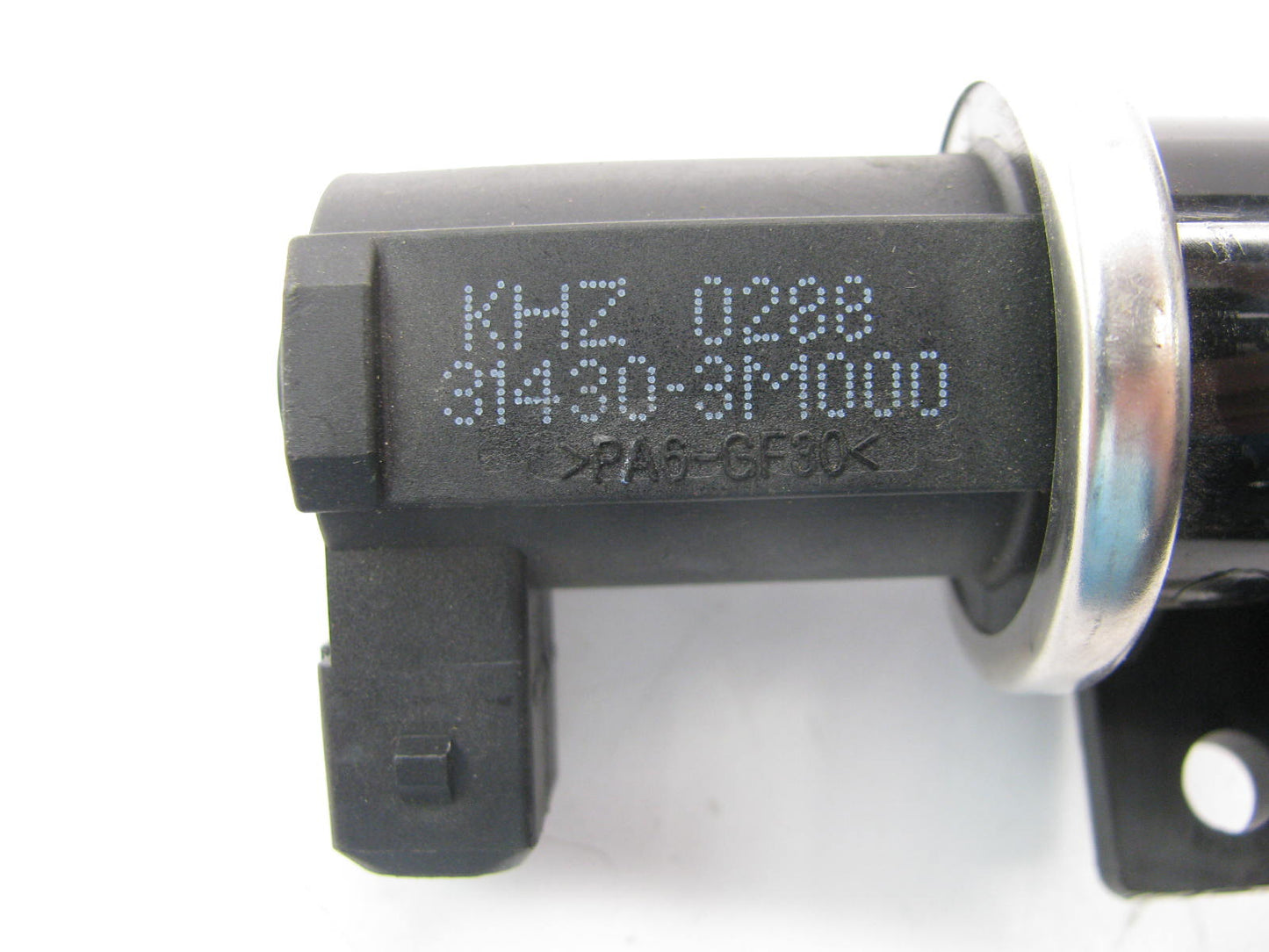 NEW OUT OF BOX - Vapor Canister Vent Solenoid Valve OEM For Hyundai 314303M000