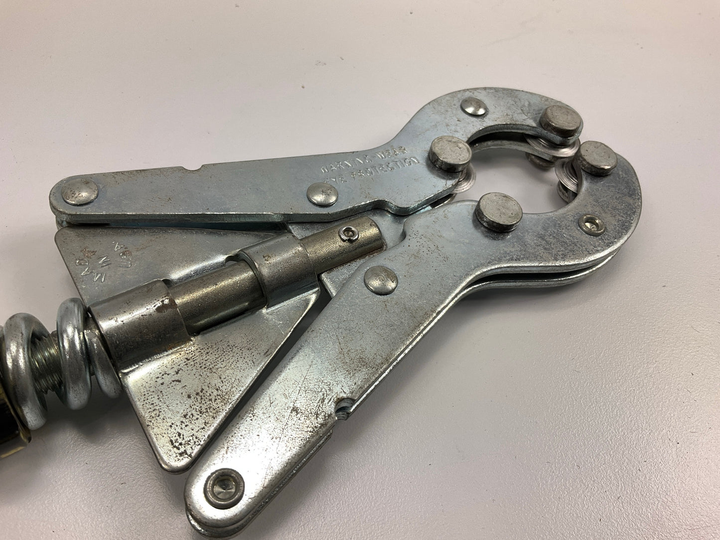 USED Tool # 12 - Lisle 31500 Muffler Exhaust Cutter Tool 1-3/8''-2-1/2'' Pipe