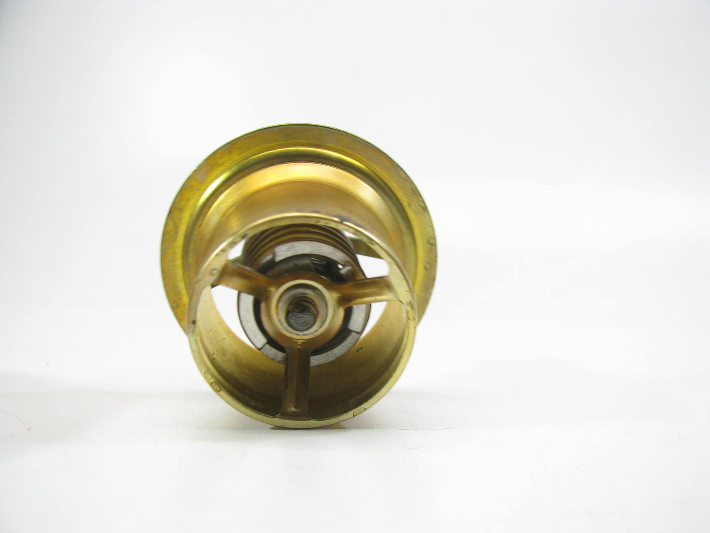 NEW - OUT OF BOX 31818 Heavy Duty Engine Coolant Thermostat - 180 Degree