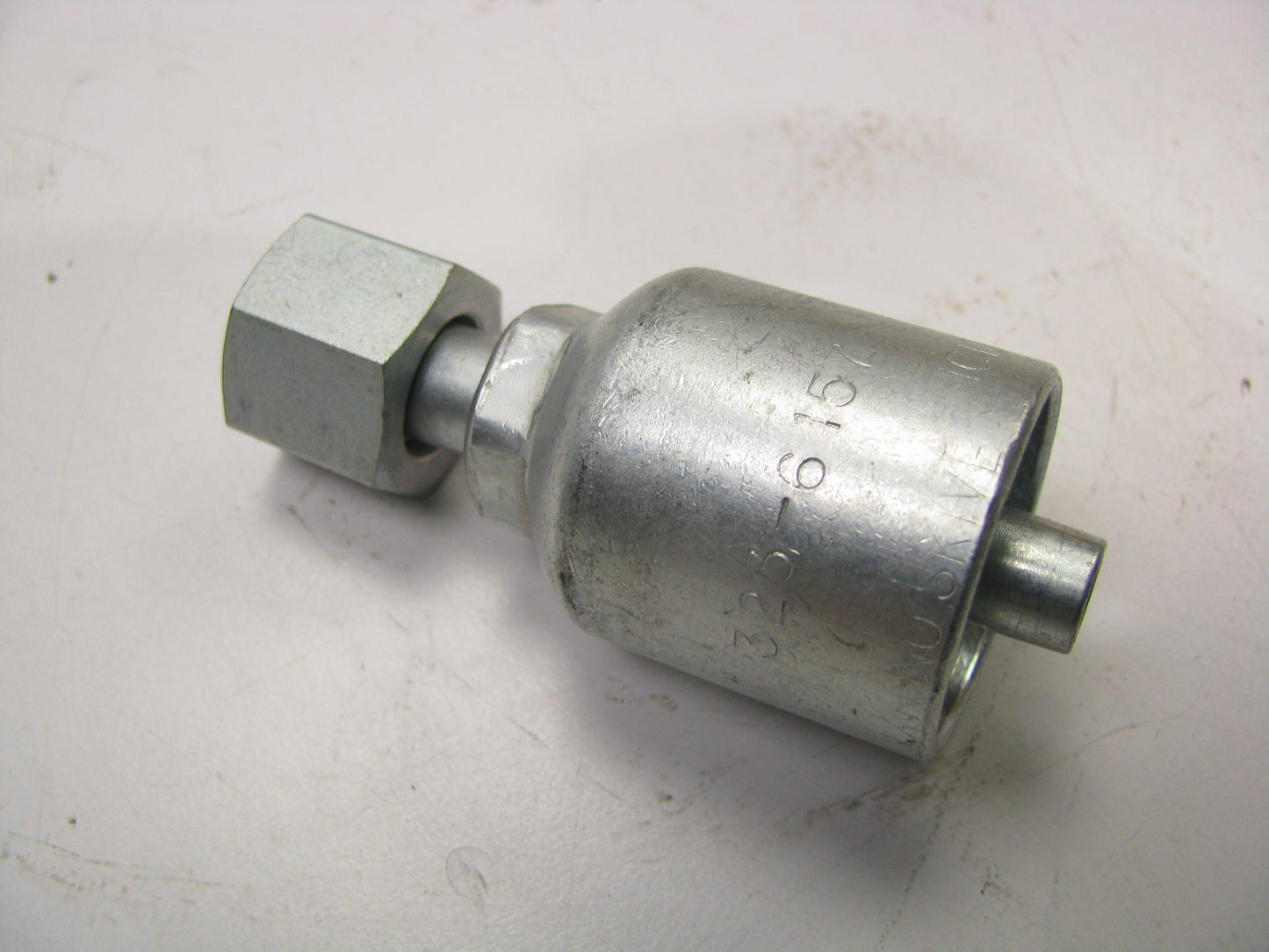 (1) NEW - 323-6157 XN Spiral -6 ORFS Straight Female Hydraulic Fitting For CAT