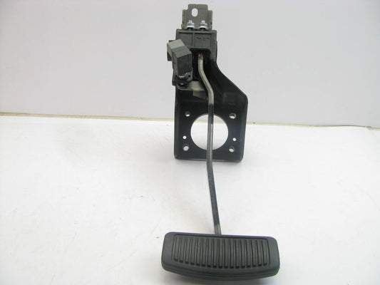 NEW - Out Of Box 328001H200 Brake Pedal Assy For 08-12 Hyundai Elantra Touring