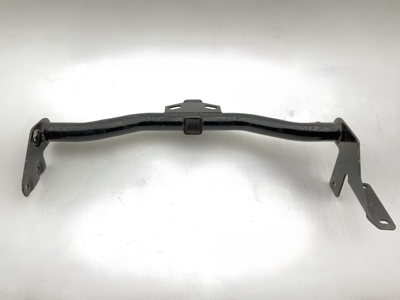 NO HARDWARE - 33041 Class III Trailer Hitch For 1998-02 Passport, 1998-04 Rodeo