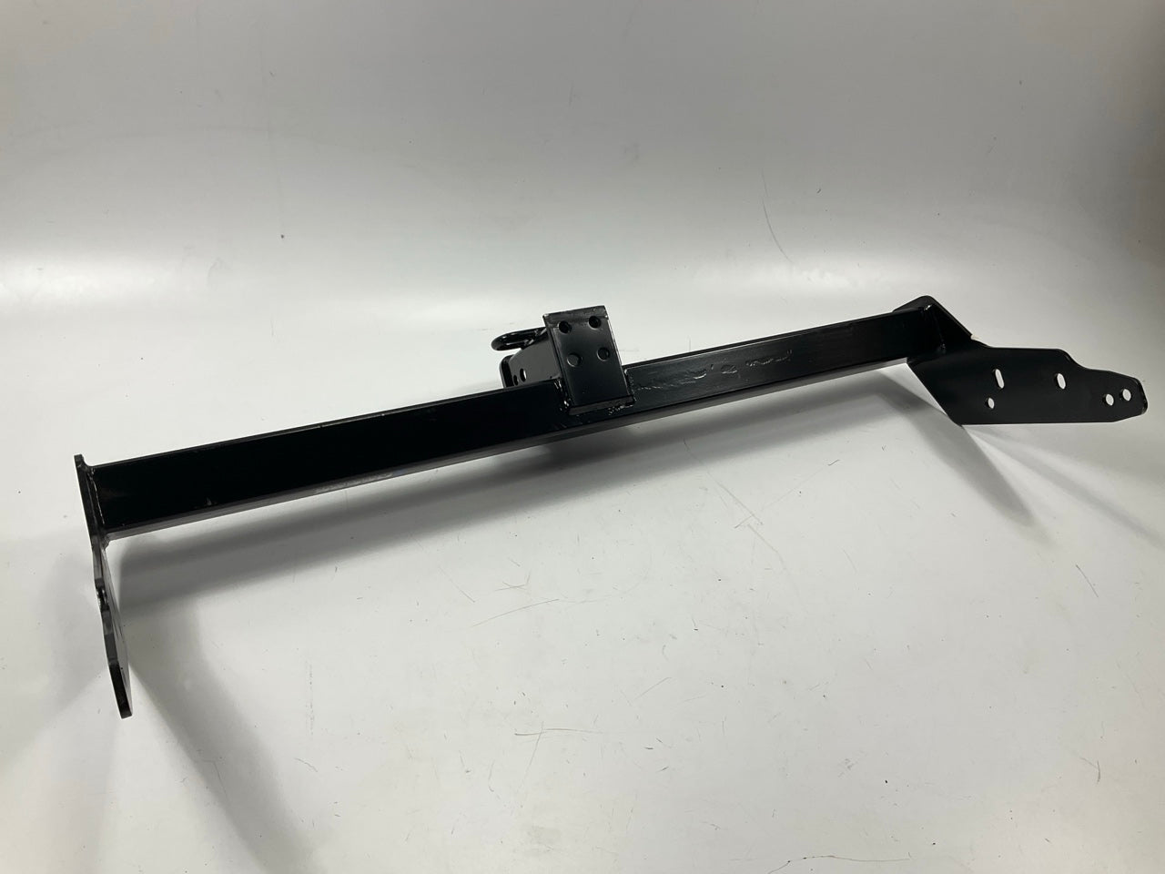 Reese 33053 Class 3 Trailer Hitch - 1983-1997 Chevy S10, GMC Sonoma Pickup Truck