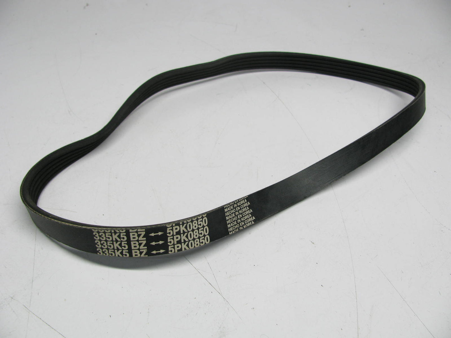 NEW OUT OF BOX - 335K5 Serpentine Belt - 0.69'' X 34.00'' - 5 Ribs