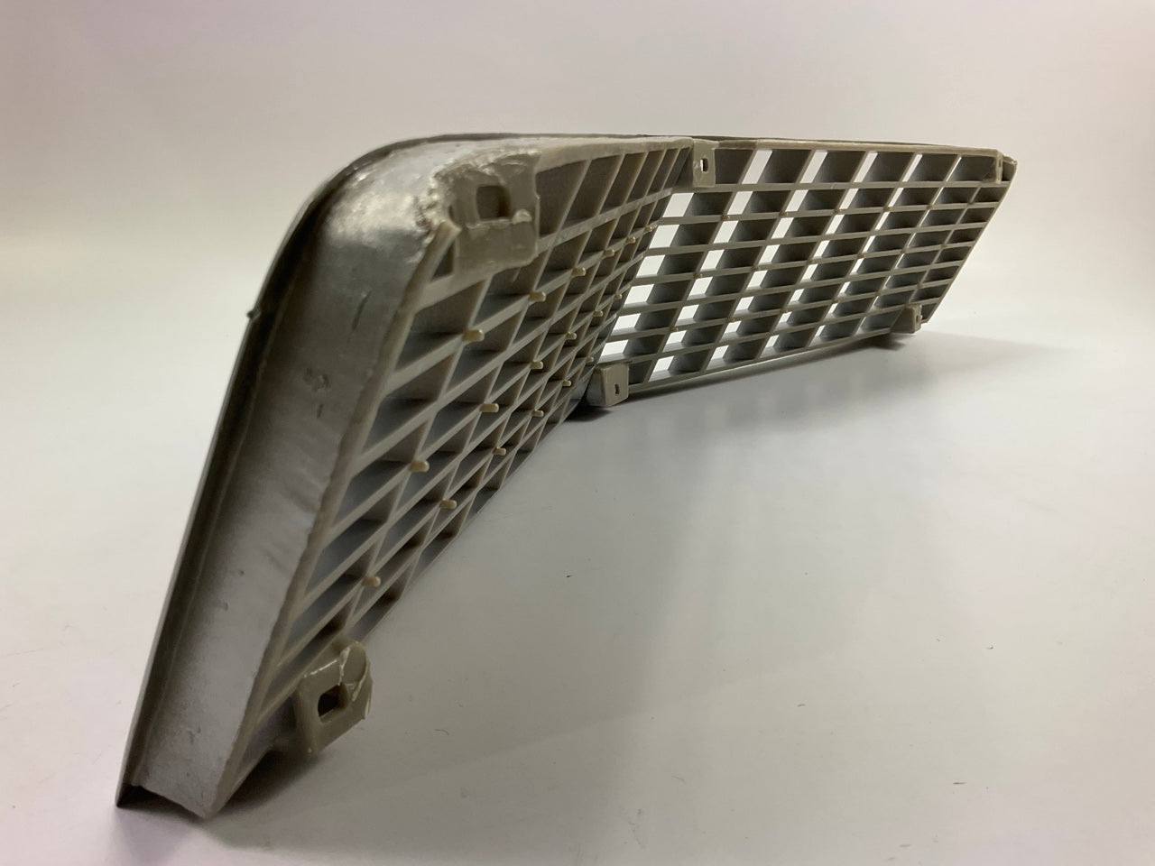 NEW -  AFTERMARKET - Front End Grille For 1974-1977 Chevy Camaro 347570
