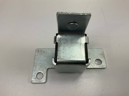 NEW - UNBOXED 35262 Exhaust Hanger