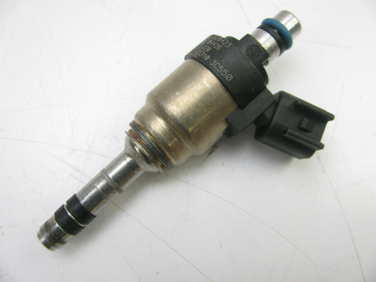 NEW GENUINE OEM OUT OF BOX Fuel Injector For Hyundai 1353103C550