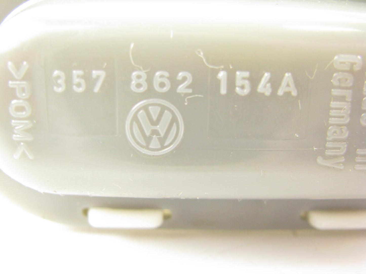 NEW - Out Of Box 357862154A Door Lock Actuator Motor 1992-94 Volkswagen Passat