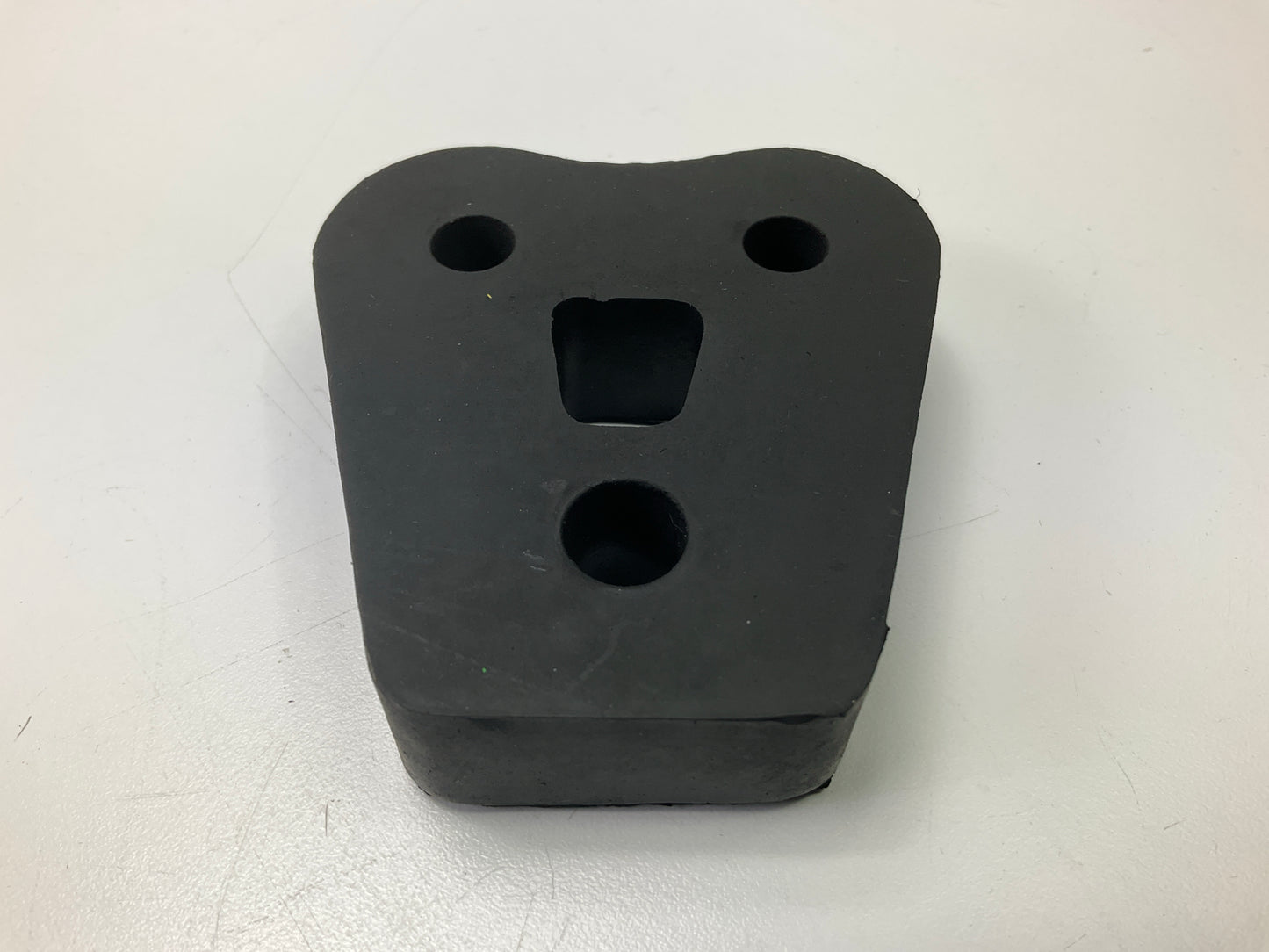 NEW - UNBOXED 35951 Exhaust System Hanger Insulator
