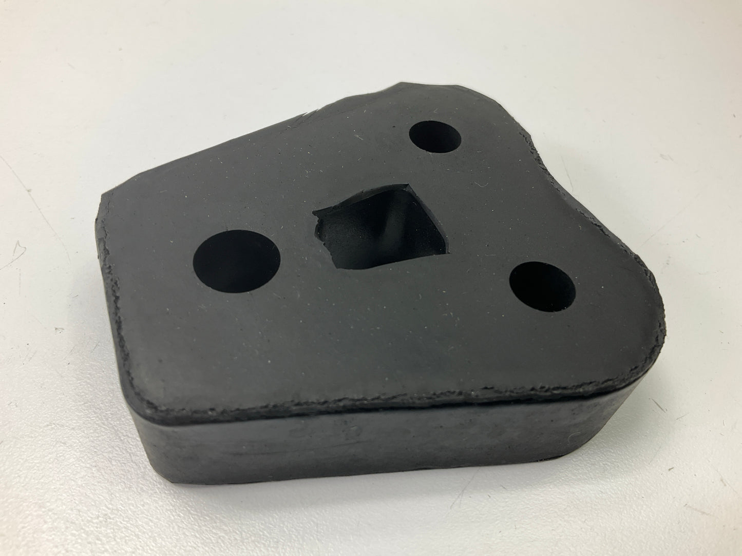 NEW - UNBOXED 35951 Exhaust System Hanger Insulator
