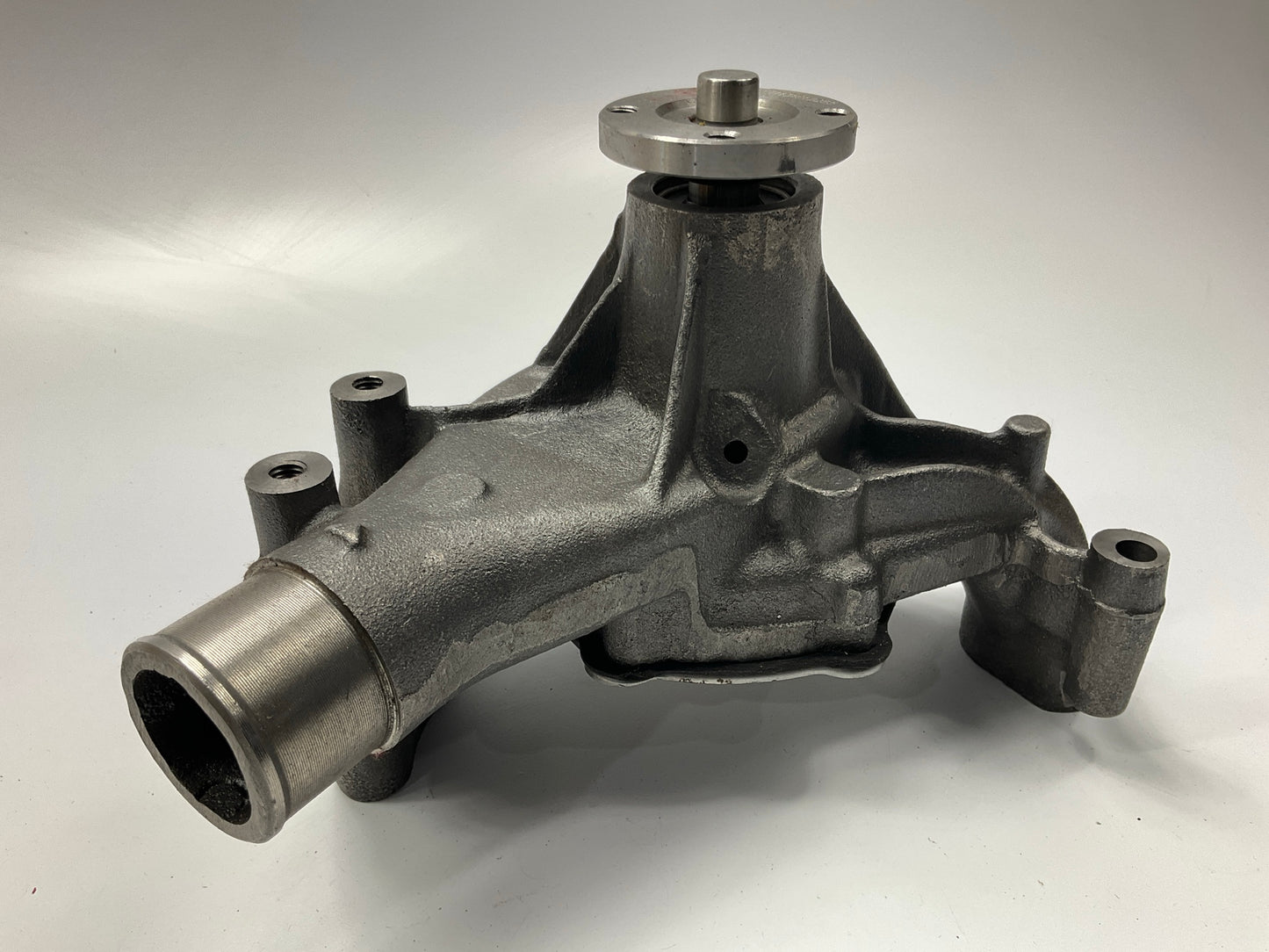 NEW UNBOXED 364790 Water Pump W/O Gaket, Replaces AW1109, 43101