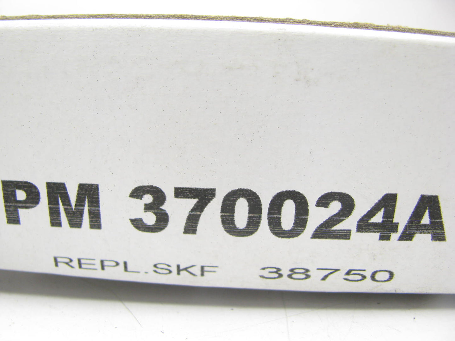 NEW - UNBOXED 370024A Rear Wheel Seal Replaces SKF 38750