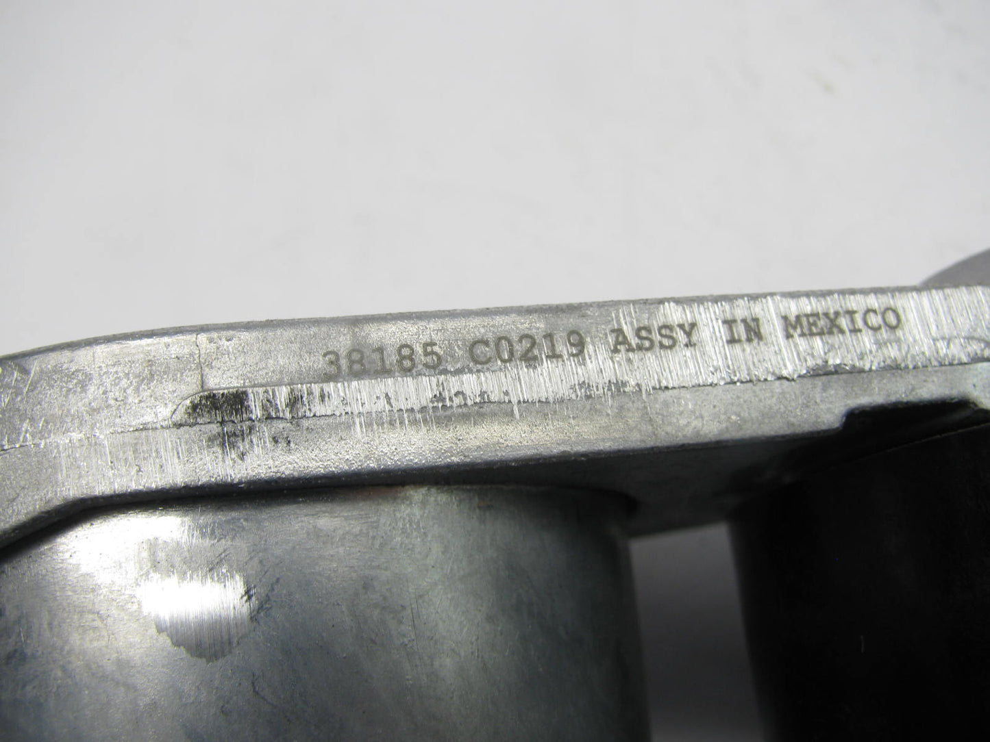 NEW UNBOXED Gates 38185 Belt Tensioner Assembly