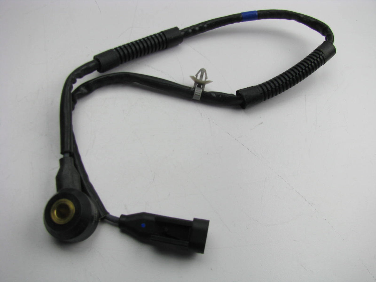 NEW - OUT OF BOX Genuine DELPHI Ignition Knock Detonation Sensor 39320-3C000