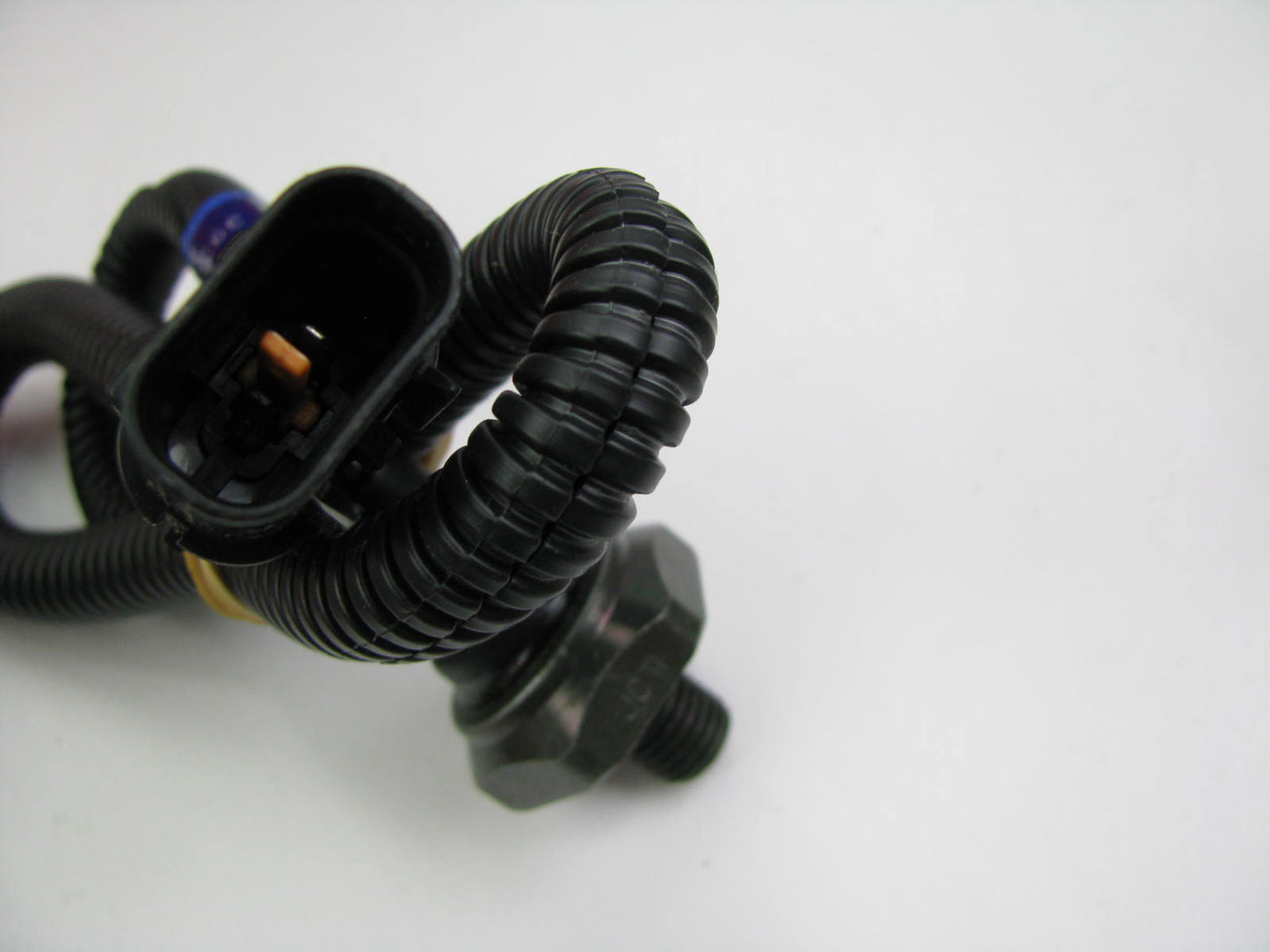 New Out Of Box 3932035561 Ignition Knock Detonation Sensor OEM For Hyundai