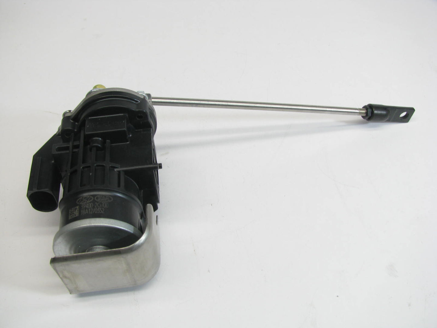 NEW - OUT OF BOX 39400-2G700 Turbo Solenoid Wastegate Valve For Kia