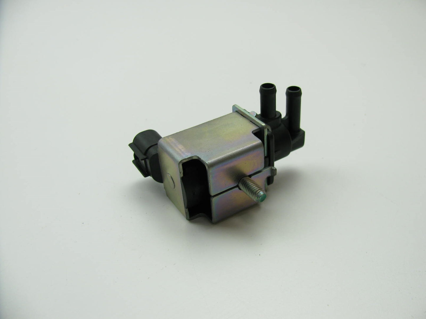NEW - OUT OF BOX - OEM For Hyundai 39460-38650 Vapor Canister Purge Valve
