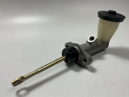 NEW - OUT OF BOX 39738 Clutch Master Cylinder CMA39738
