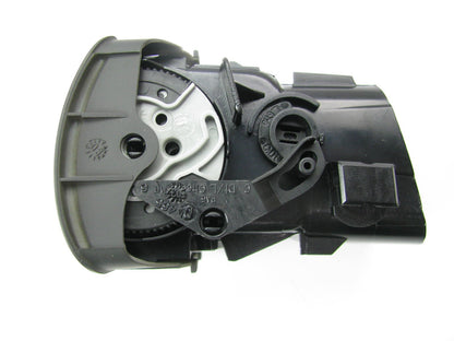 NEW - OUT OF BOX - OEM VW 3B0-819-703-D -4ET Left Drivers Side Air Vent Outlet
