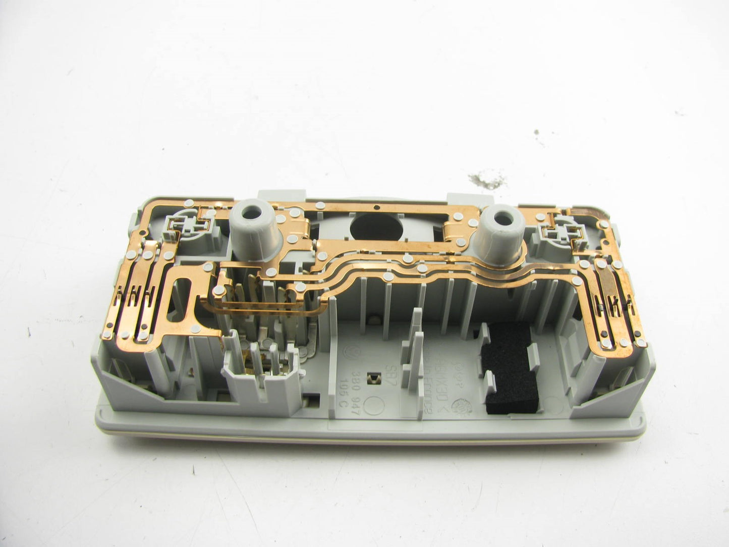 NEW - UNBOXED Dome Reading Light Lamp Beige OEM For Volkswagon 3B0947105C