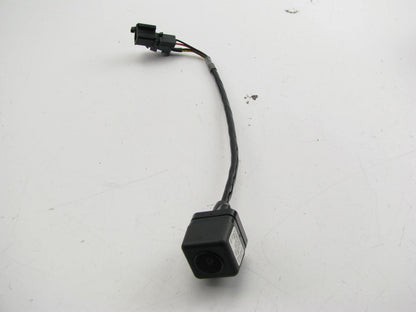 NEW - OUT OF BOX - Rear View Parking Aid Reverse Camera OEM For 2009-2011 Passat