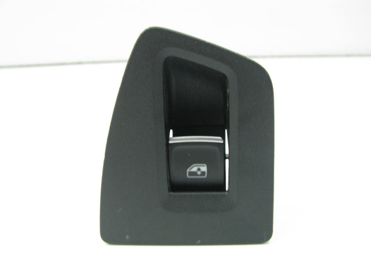 NEW - OUT OF BOX 3CN868345-BLACK Rear Left Power Window Switch 2018 Atlas