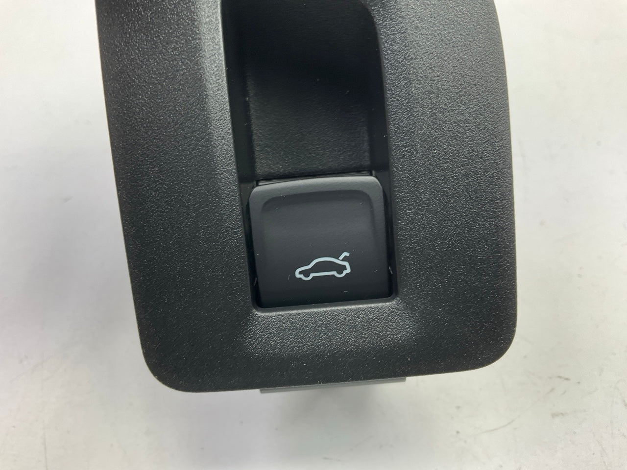 NEW - UNBOXED OEM 3CN959831A Front Liftgate Switch For 2018 Volkswagen Atlas