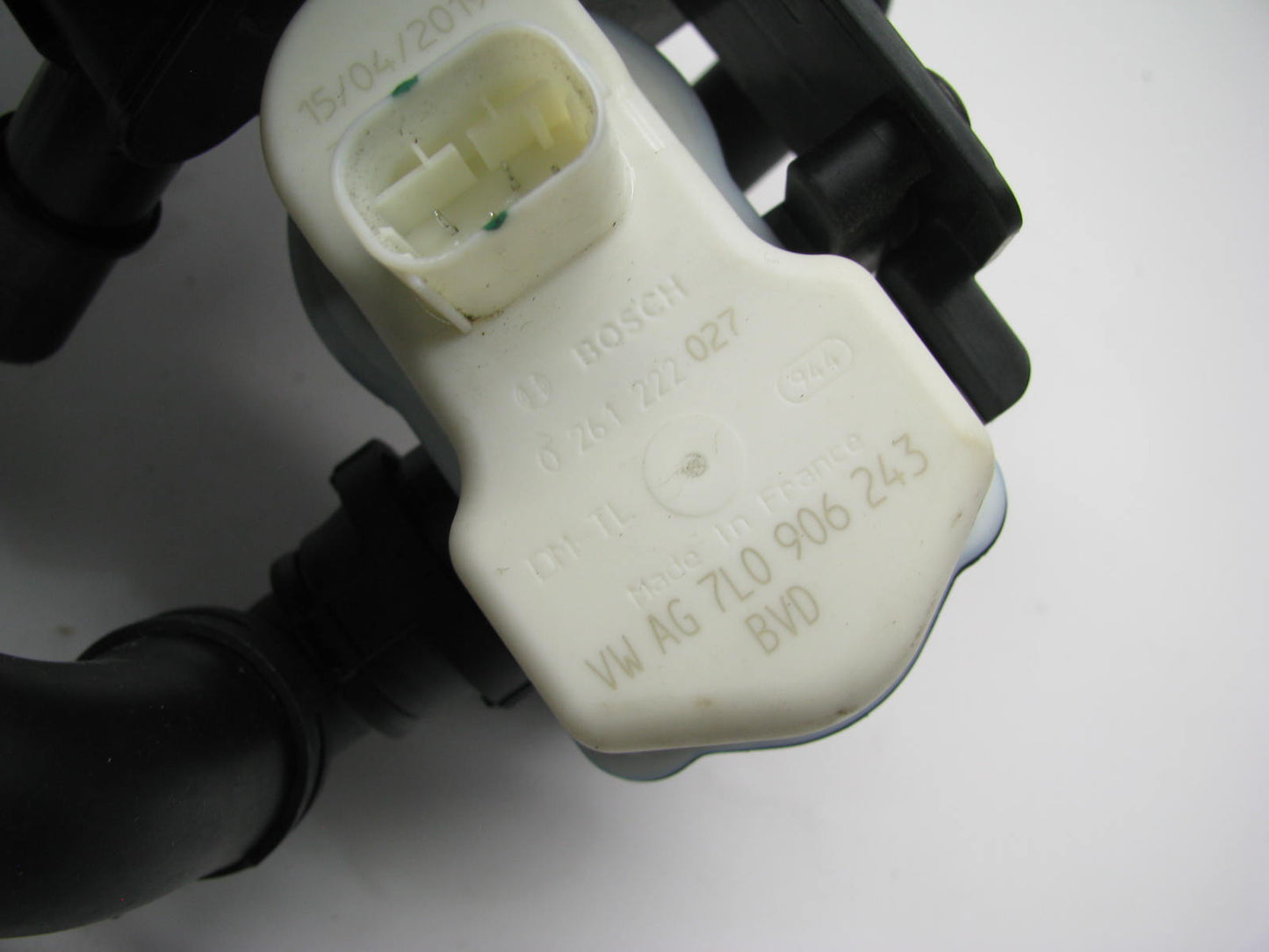NEW OUT OF BOX - OEM VW Audi 3QF201801 Charcoal Fuel Vapor Canister
