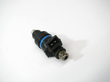 NEW - OUT OF BOX Carter 400030 Fuel Injector for 1983-84 Toyota Starlet 1.3L