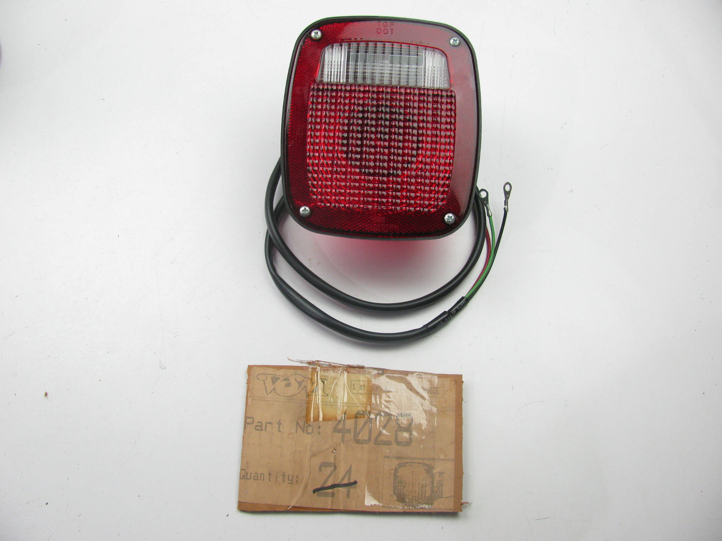 NEW UNBOXED 4028 Two-Stud Tail Light / Turn / Stop Brake Lamp