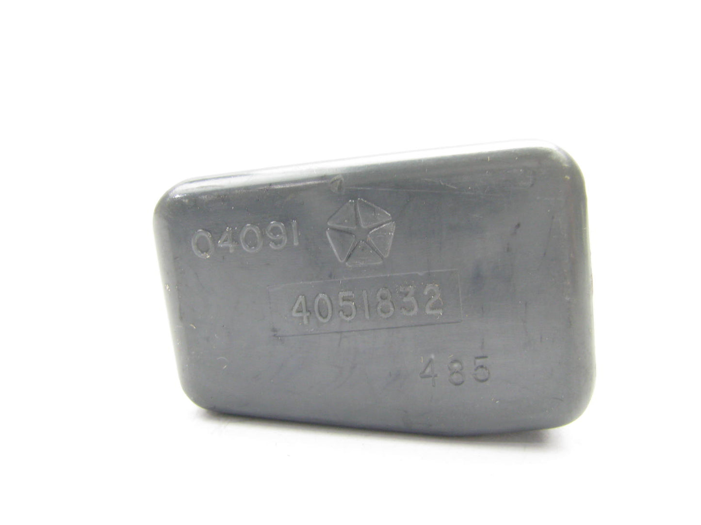 NEW - OUT OF BOX OEM For Mopar Low Fuel Relay 4051832