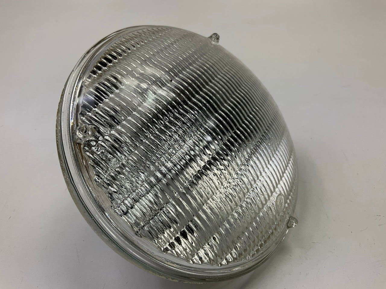 (2) Wagner 4078 Sealed Beam Light Lamp Bulbs PAR46 5-3/4'' 50 Watts 6 Volts