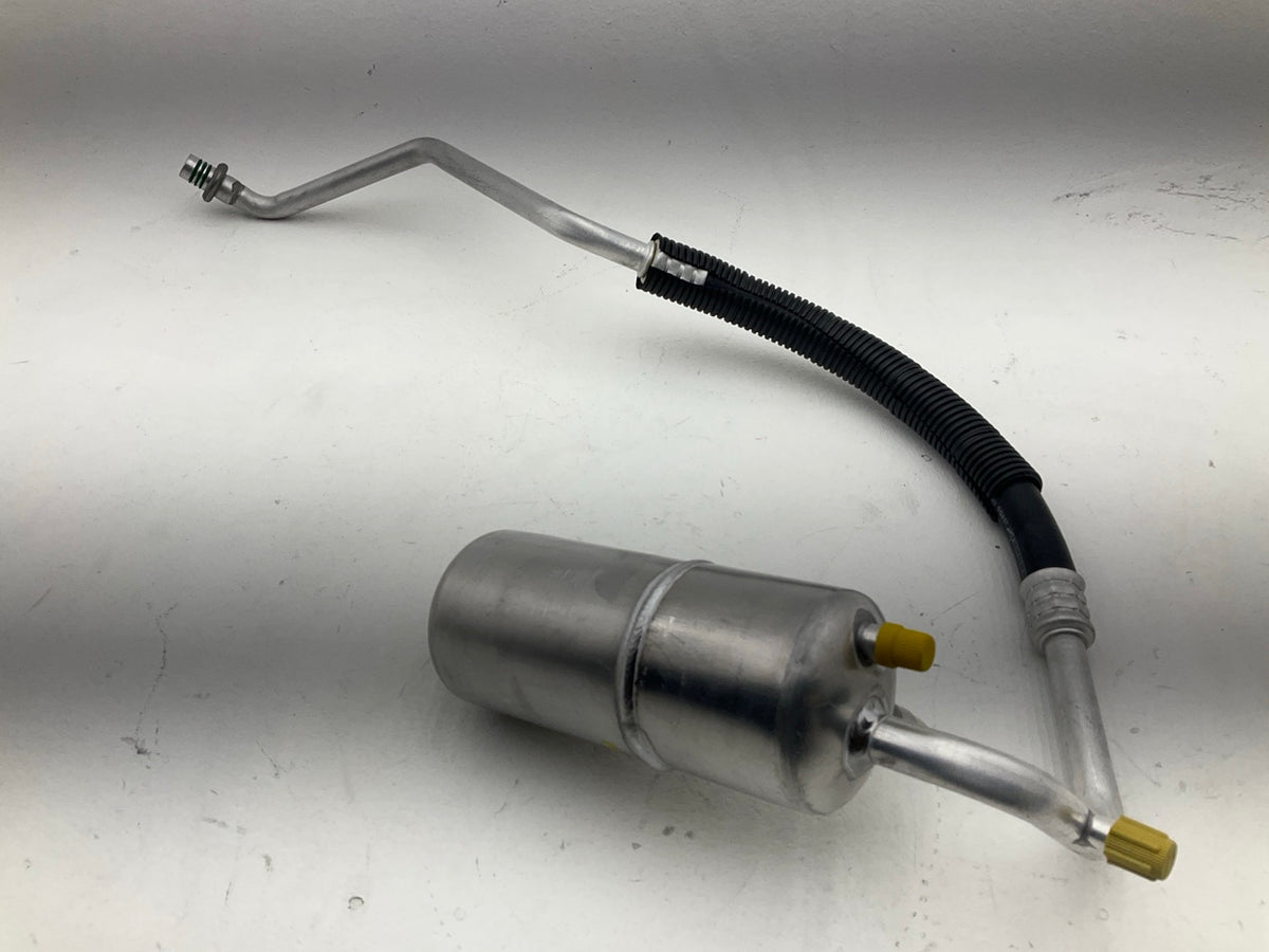 NEW UNBOXED 408558 A/C Accumulator With Hose - 1998-2003 Ford F-150 4.2L V6 ONLY