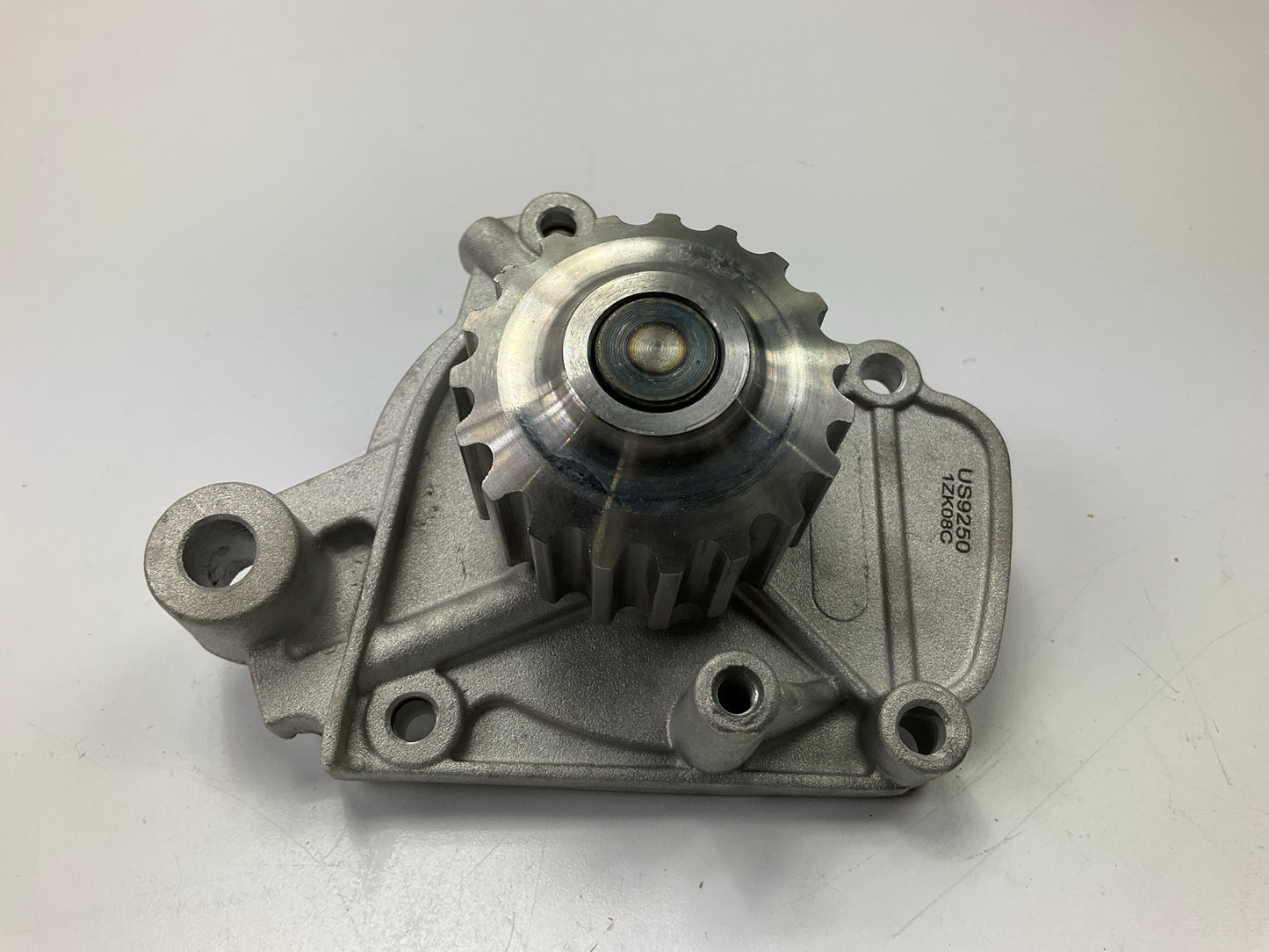 NEW - UNBOXED 41045 Engine Water Pump For 1992-1995 Honda Civic 1.6L