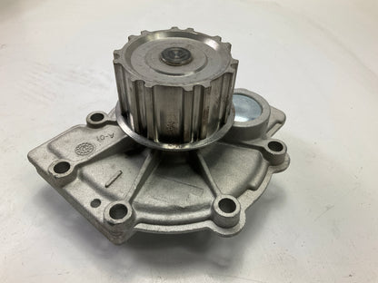 NEW - OUT OF BOX 41128 Engine Water Pump For 1995-1998 Volvo 2.9L-L6