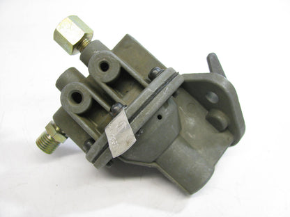 NEW OUT OF BOX - 41624 Mechanical Fuel Pump 1970-1972 Toyota Corolla 1.2L I4