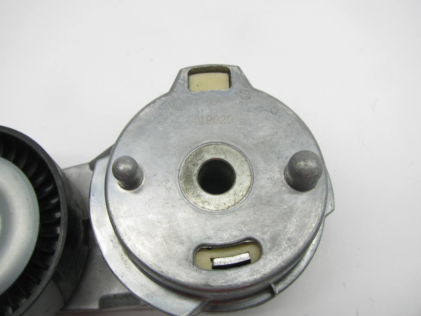 NEW - OUT OF BOX 419020 Belt Tensioner Assembly For 2005-2007 Chrysler 2.4L-L4