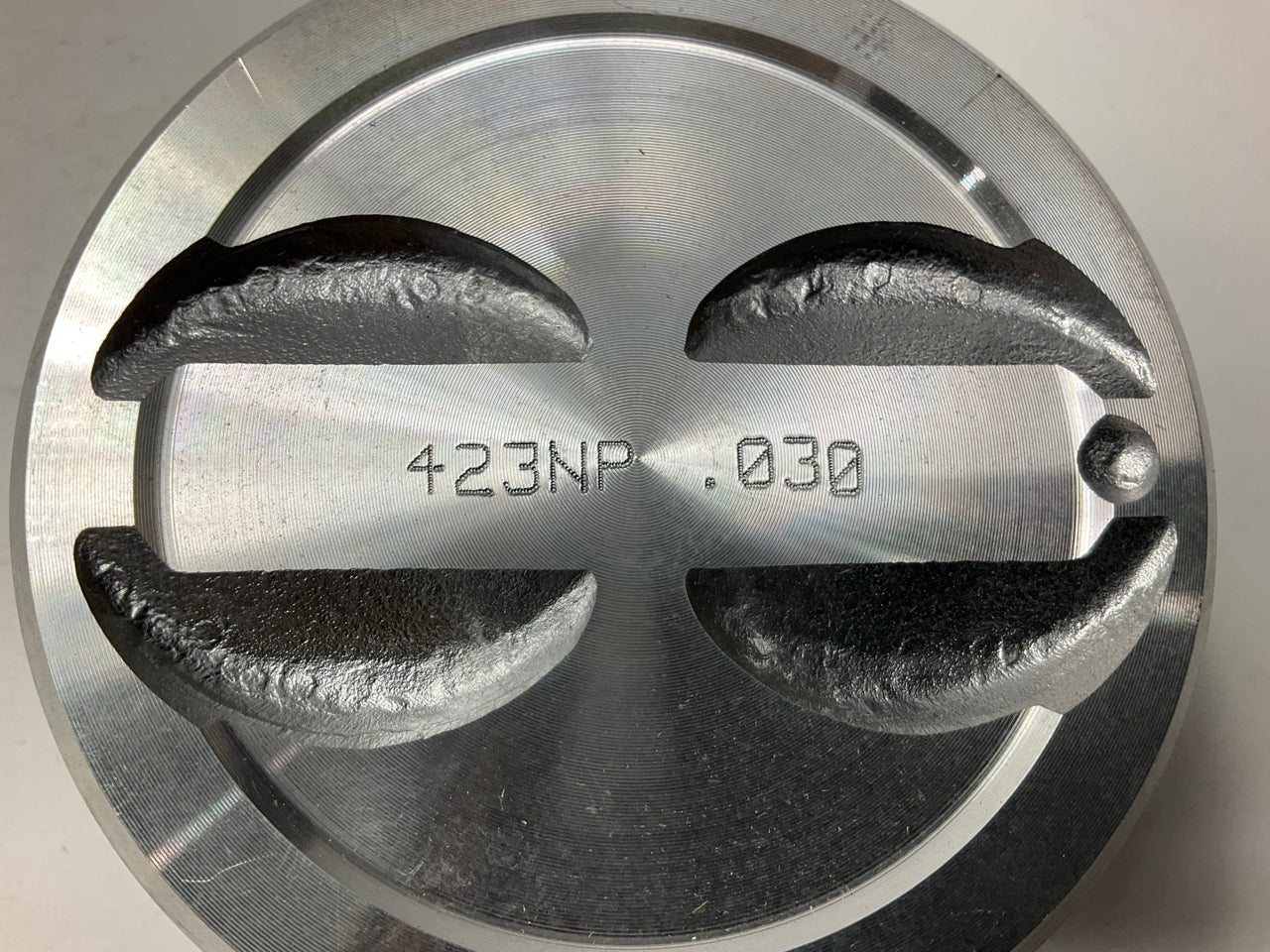NEW - UINBOXED 423NP-030 Engine Piston .030'' 1971-1990 Chevrolet 350-V8